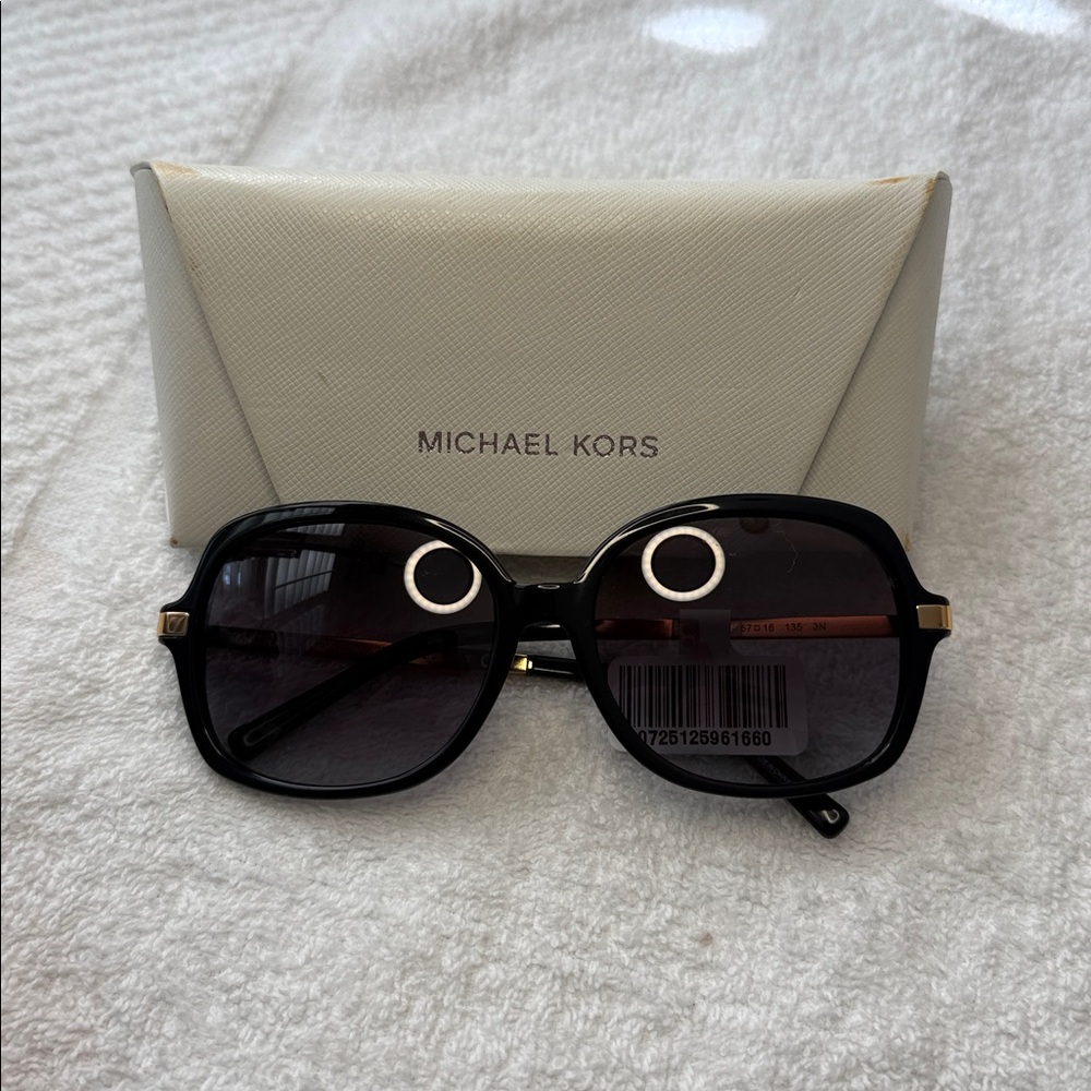Michael Kors MK 2024 Adrianna II T 316011 57[]16 135 Sunglasses